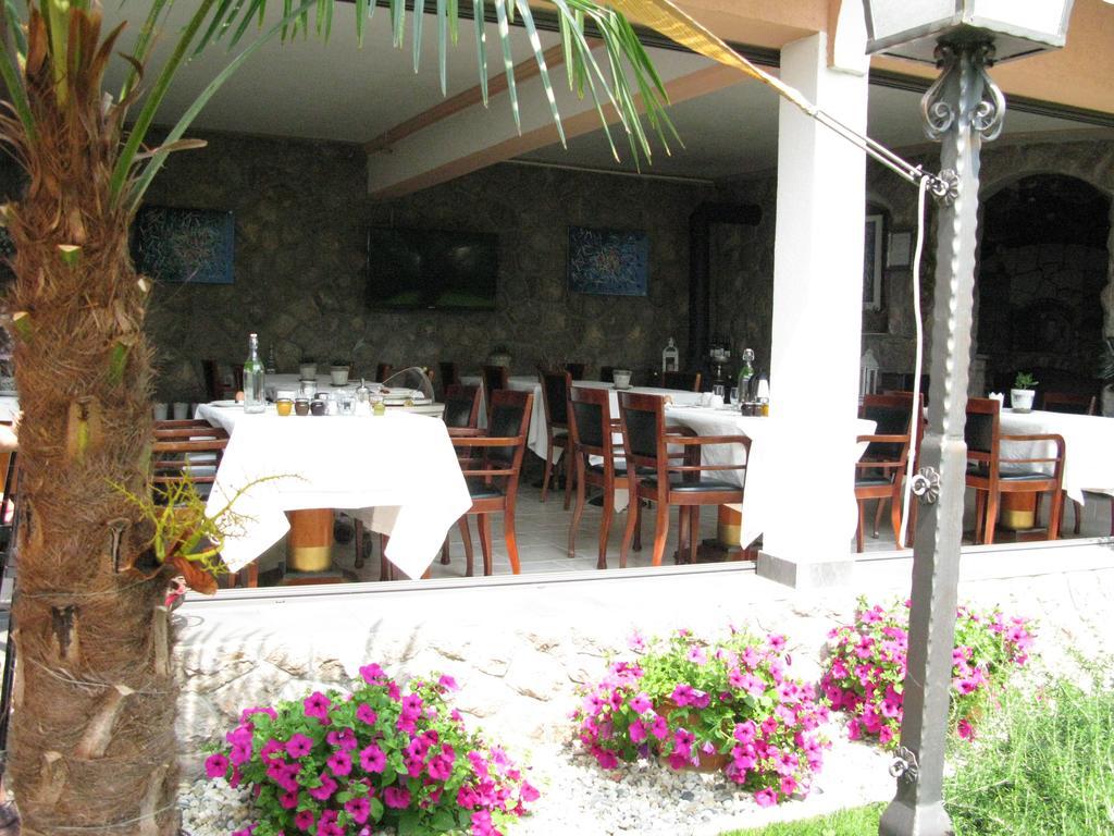 Bed And Breakfast Villa Iris มอชเชนิชกา ดรากา ภายนอก รูปภาพ